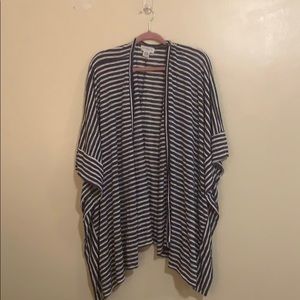 Blue & white striped specked short sleeve cardigan